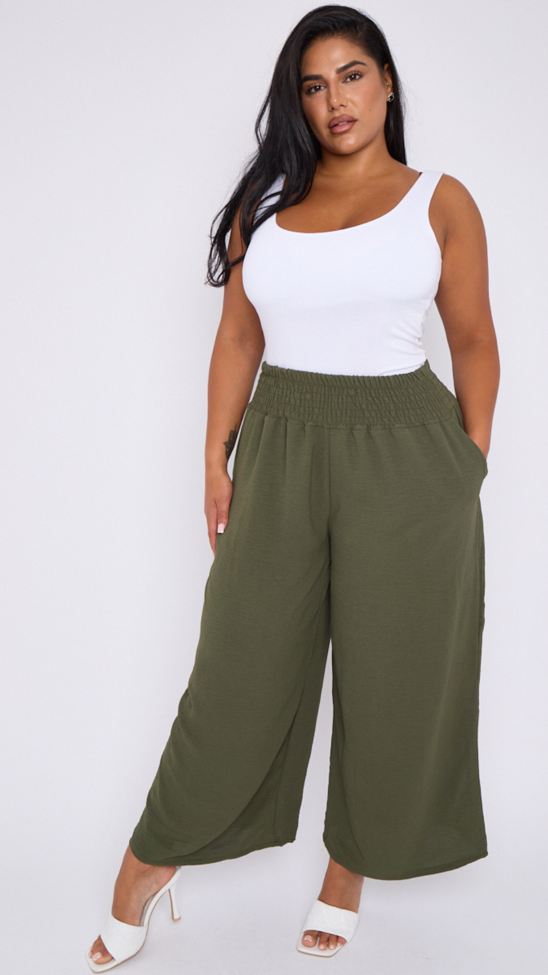 WIDE LEG SHIRRED WAIST TROUSERS - KHAKI